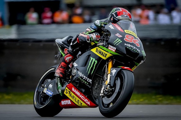 MotoGP: Valentino Rossi triumfuje w Assen!